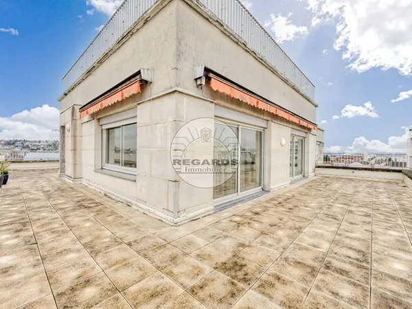 Appartement 5 pièces 156 m²
