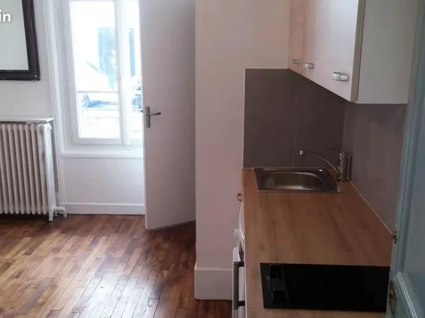 Studio tout confort Paris XXe (Pelleport)