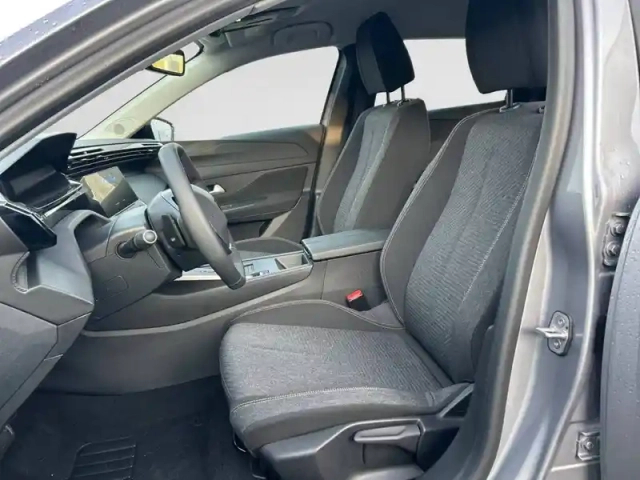 Peugeot 308 sw hybrid 145 e-dcs6 — photo 11