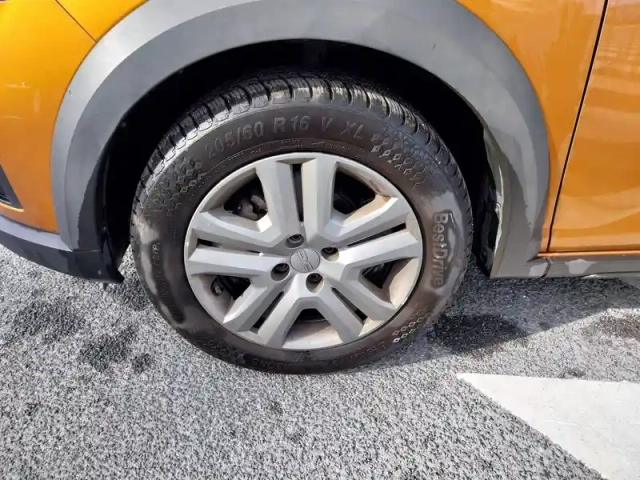 Dacia Sandero eco-g 100 — photo 9