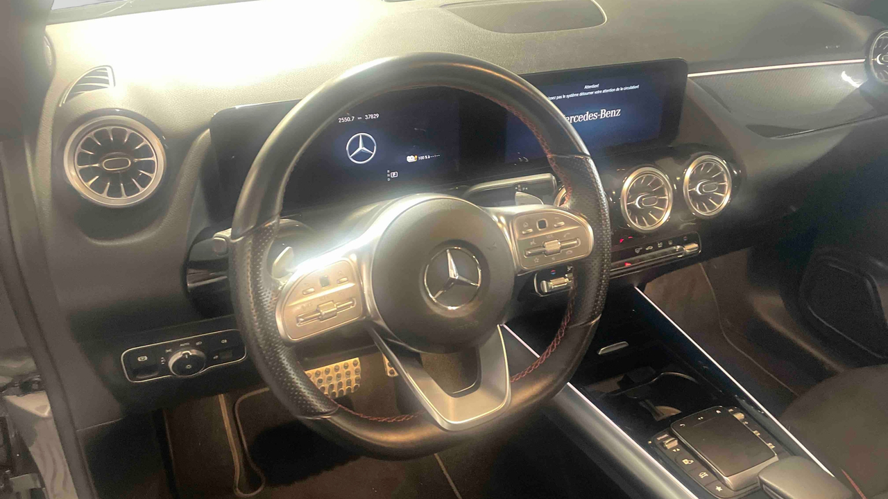 Mercedes GLA 250 e 8G-DCT — photo 10