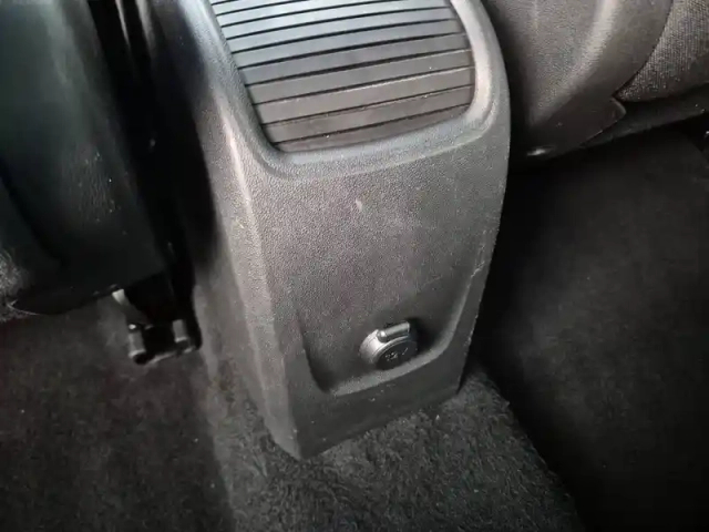 Citroën C3 Aircross puretech 130 s&amp;s eat6 — photo 36