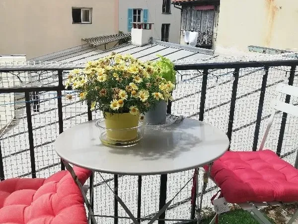 Studio avec balcon - Loyer 460€