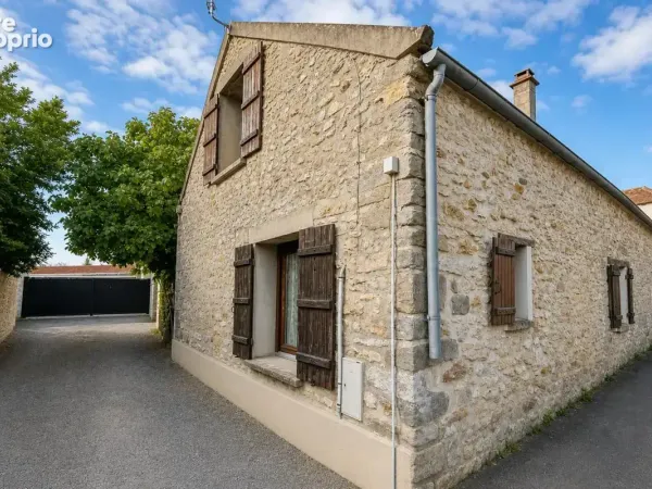 Réau - Maison 4 pièces avec terrasse et jardin