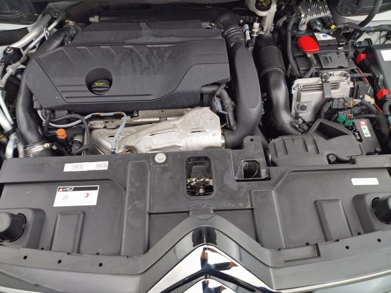 Citroën C5 Aircross hybride rechargeable 225 e-eat8 shine pack — photo 15