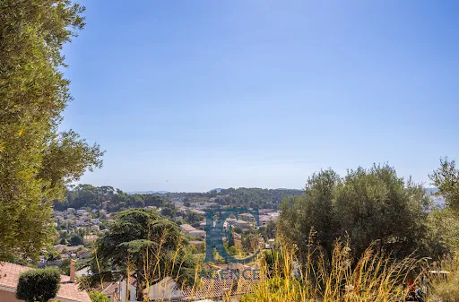 Terrain 1960 m²