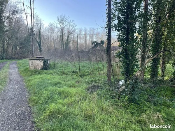 Terrain 814 m² Saint-Selve