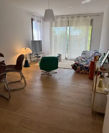 Appt 3 chambres proximité remparts
