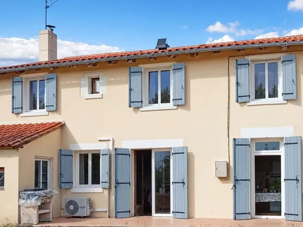 Maison 6 pièces 215 m²