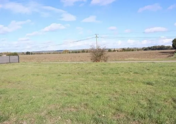 Terrain 500 m²