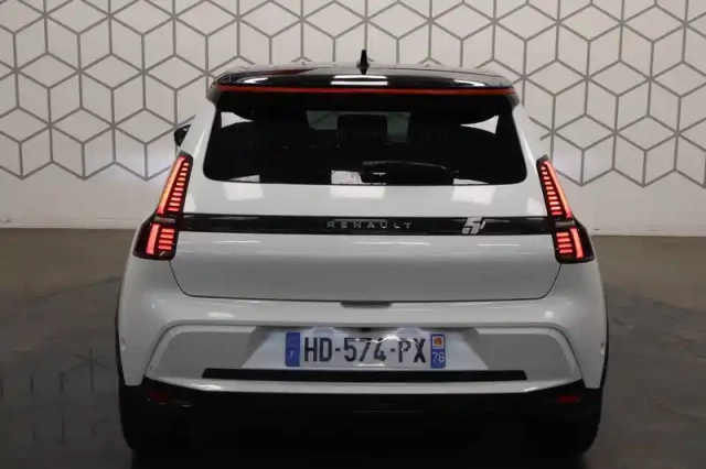 Renault 5 renault  e-tech electrique 10 ch autonomie confort — photo 4