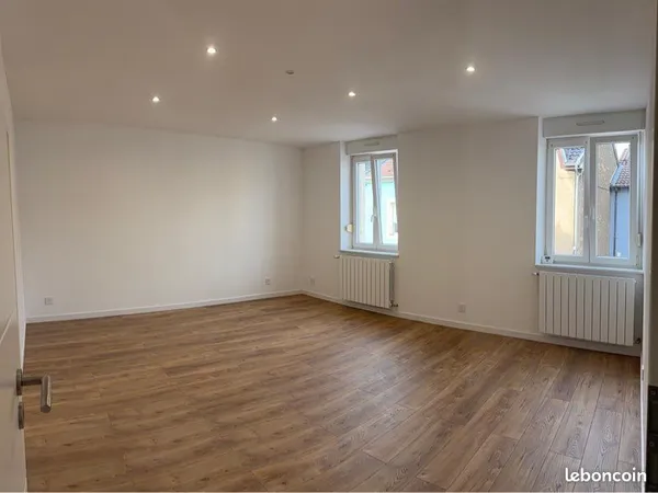 À louer F3/T4- Appartement rénové avec terrasse plein sud - à 20 min du Luxembourg