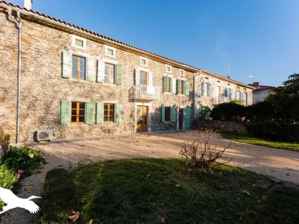 Maison 5 pièces 243 m²
