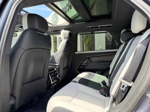 Land Rover Range Rover sport 3.0 p460e 460ch phev dynamic hse — photo 12