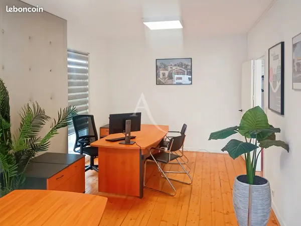 Local commercial 45 m² CHALLANS