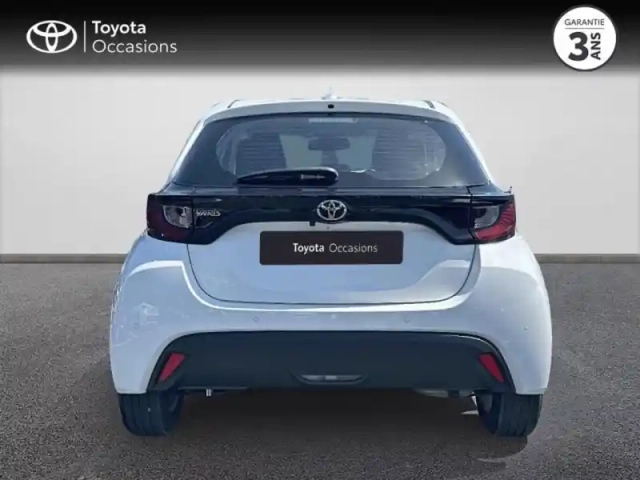 Toyota Yaris 120 vvt-i dynamic business 5p pack confort — photo 4