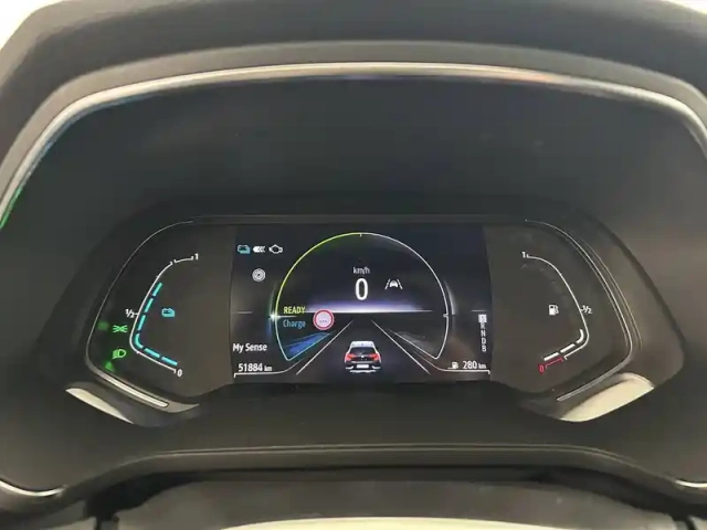 Renault Captur e-tech 145 - 21 — photo 26