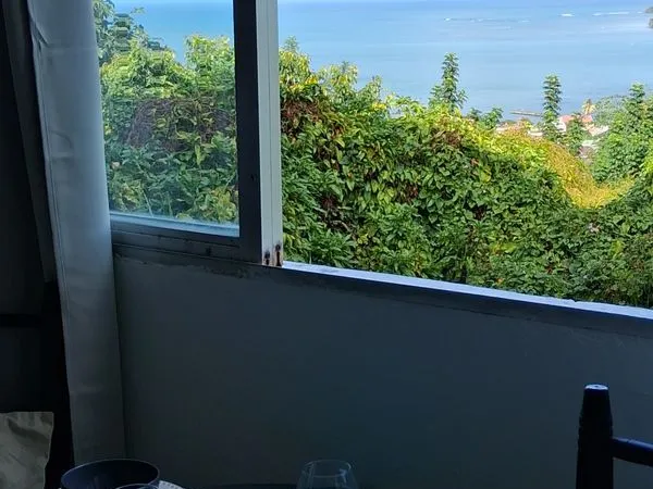 STUDIO VUE MER + BALCON 2mns des PLAGES