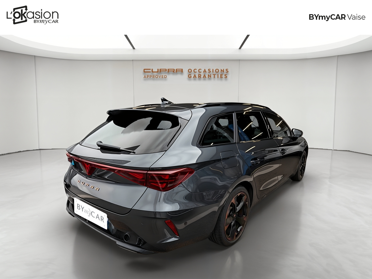 Cupra Leon Sportstourer 1.5 eTSI Hybrid 150 ch DSG7 — photo 5