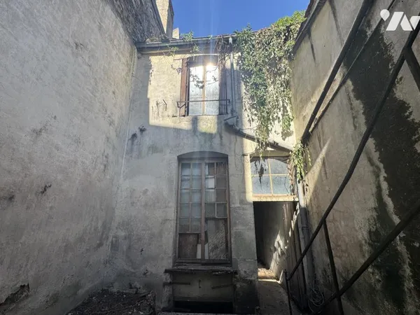 Immeuble 13 pièces 405 m²