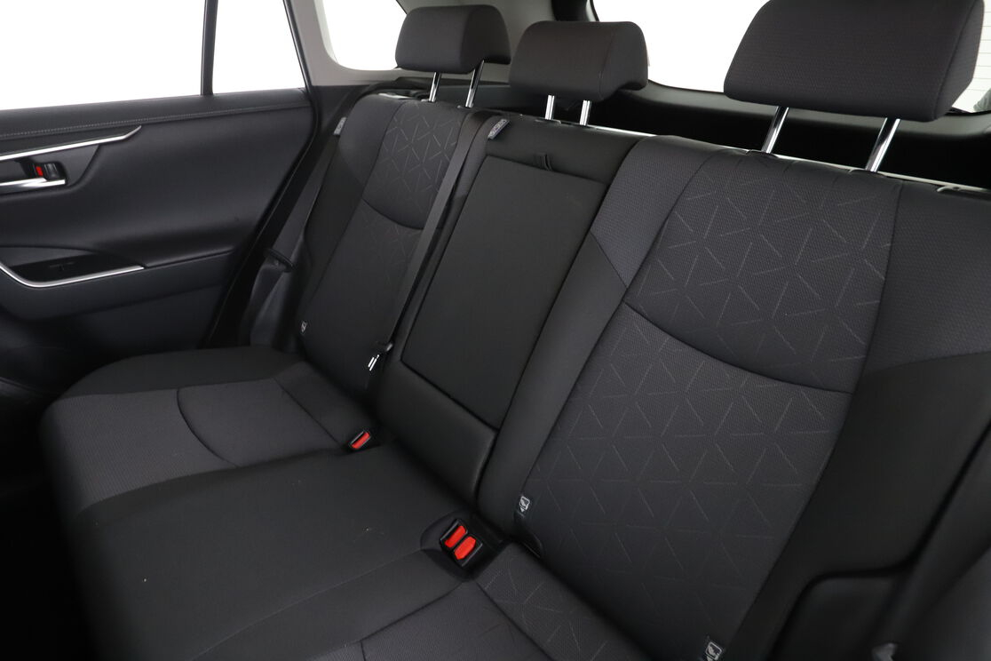 Toyota RAV 4 2.5 Hybride 2WD Dynamic — photo 13