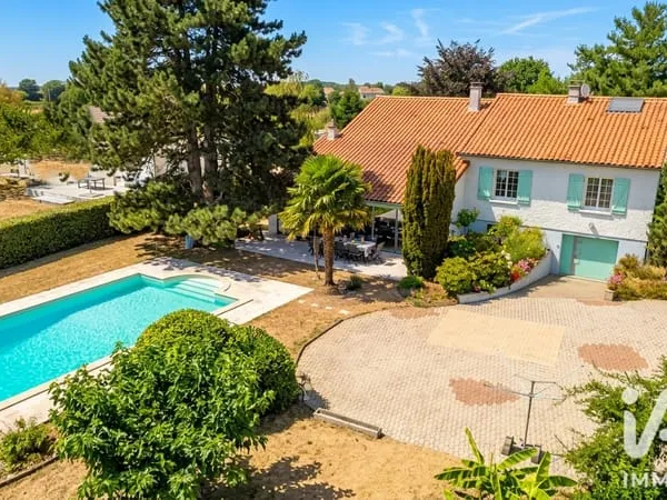 Maison 7 pièces 183 m²