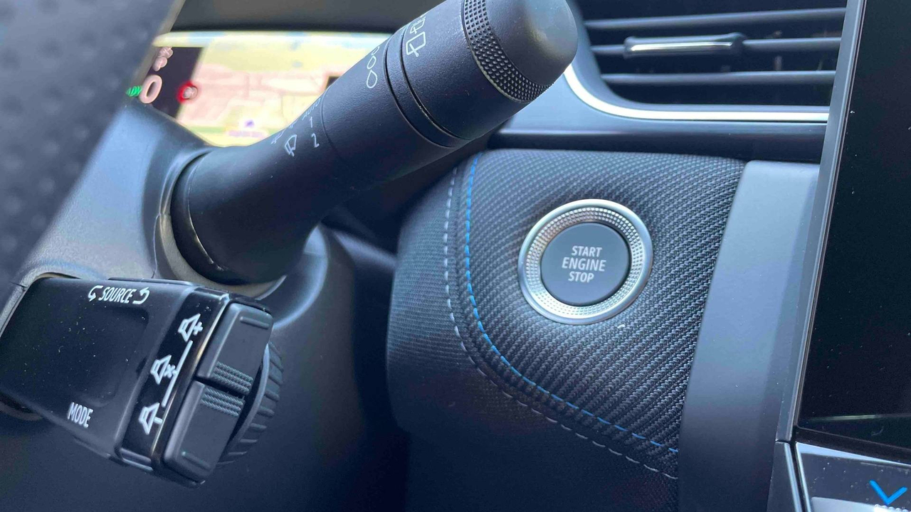 Renault Captur E-Tech full hybrid 160 ch — photo 35
