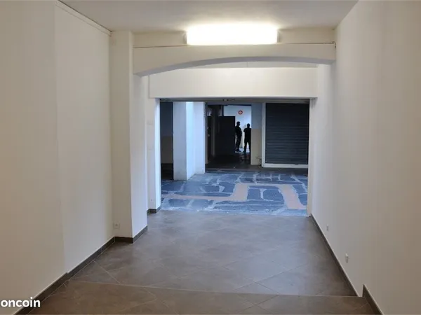 Cap d'Agde - Opportunite a saisir murs commerciaux Centre Port - Rue de la Hune
