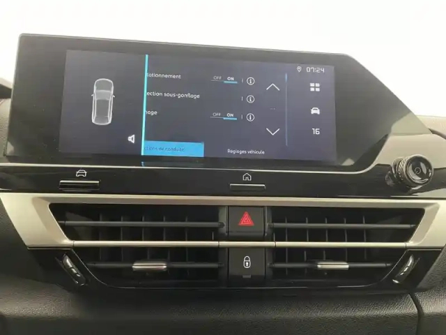 Citroën C4 e- 136 ch automatique — photo 29