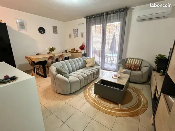 Appartement T2 rénové de 42,23 m² avec balcon, parking et clim - Entièrement meublé - Lescar