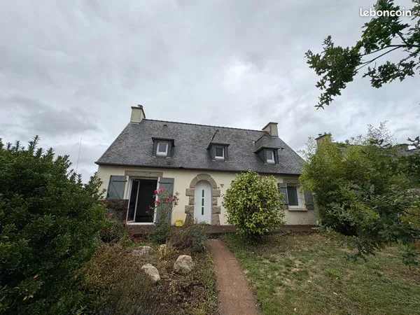 Maison à louer PLUSSULIEN