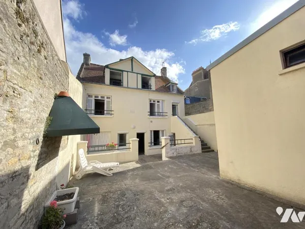 Maison 8 pièces 165 m²