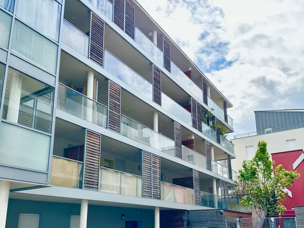 Strasbourg Montagne-verte Beau 3 pièces 59m2 terrasse double ga