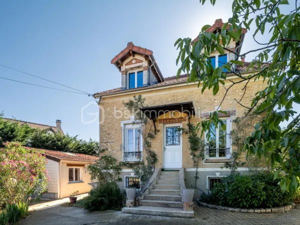 Maison 6 pièces 109 m²