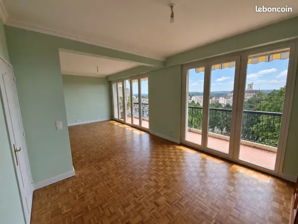 Appartement Résidence St Gildard à Nevers - 8eme étage, vue imprenable sur le parc