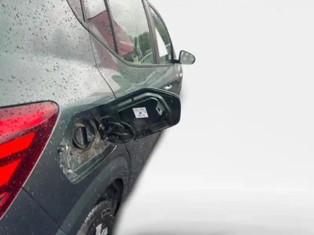 Dacia Sandero 1.0 tce 90ch journey — photo 25