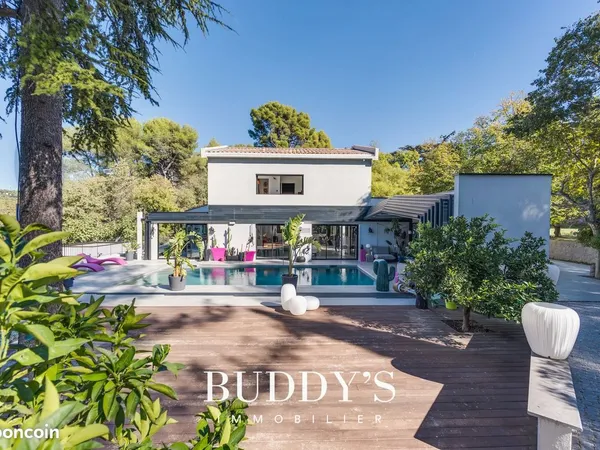 Villa 268 m² Marseille 12ème