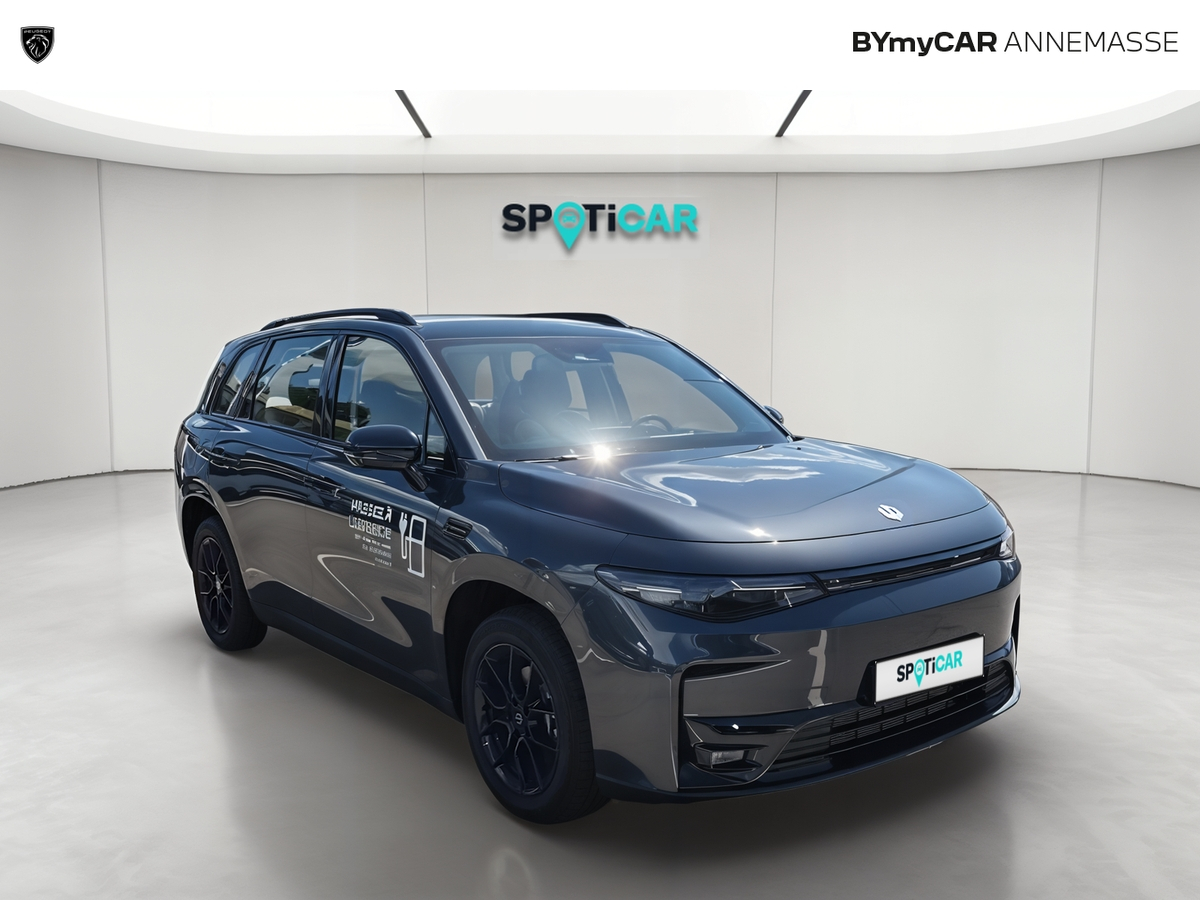 Leapmotor C10 REEV 28.4 kWh - 158 kW — photo 7