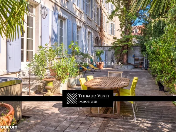 Appartement 7 pièces 214 m²