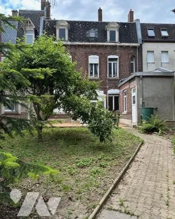Maison 11 pièces 248 m²