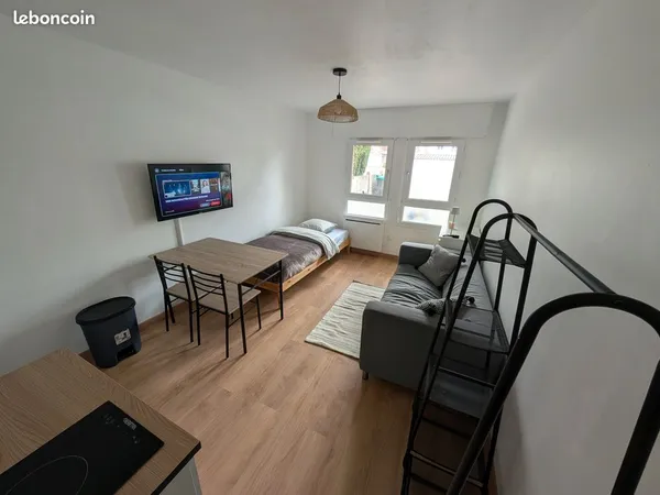 [FIBRE inclus] Studio 18m2 proche université / supermarché en arrière gare