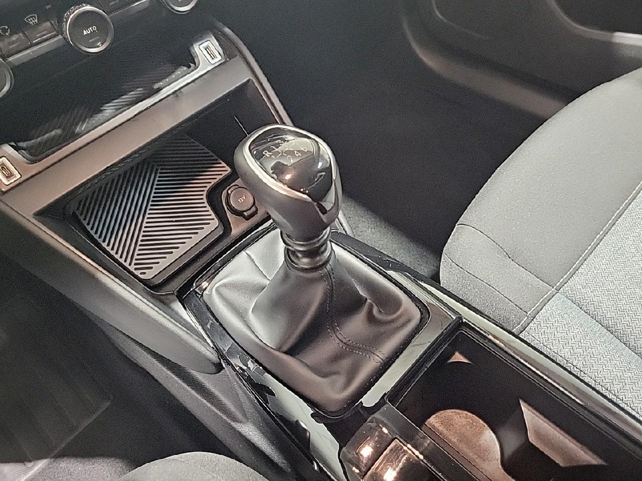 Citroën C4 puretech 100 s&s bvm6 feel — photo 17