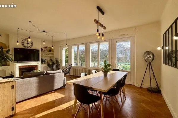 Maison 6 pièces 181 m²