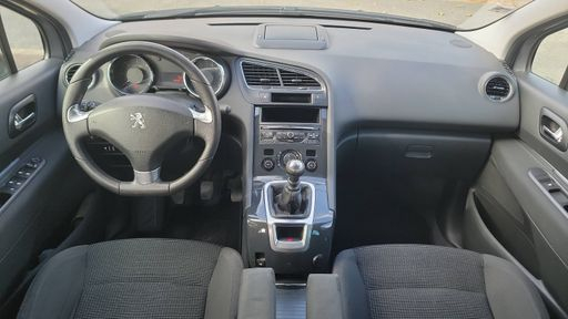 Peugeot 5008 1.6 BlueHDi 120 - Style – 2016 – 142496 km – Diesel – Boîte Manuelle — photo 46