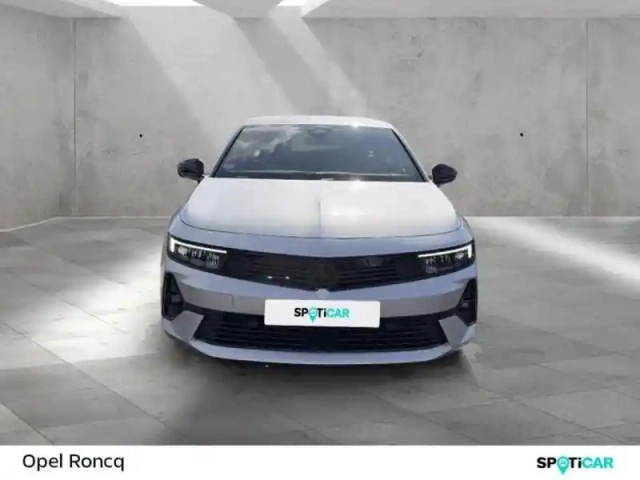 Opel Astra sports tourer 1.2 turbo 130ch gs bva8 — photo 2
