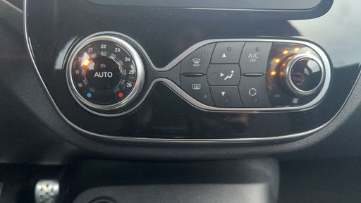 Renault Captur 1.2 TCe 120 Energy - Intens – 2018 – 48768 km – Essence – Boîte Manuelle — photo 19
