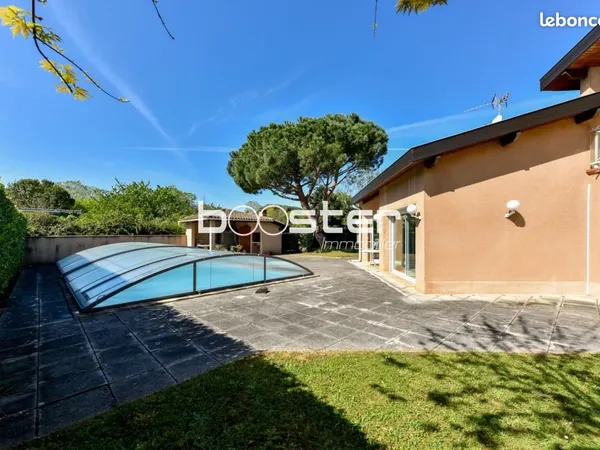 Maison 8 pièces 280 m²