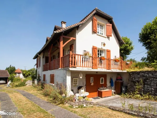 Pavillon 7 pièces 225 m²
