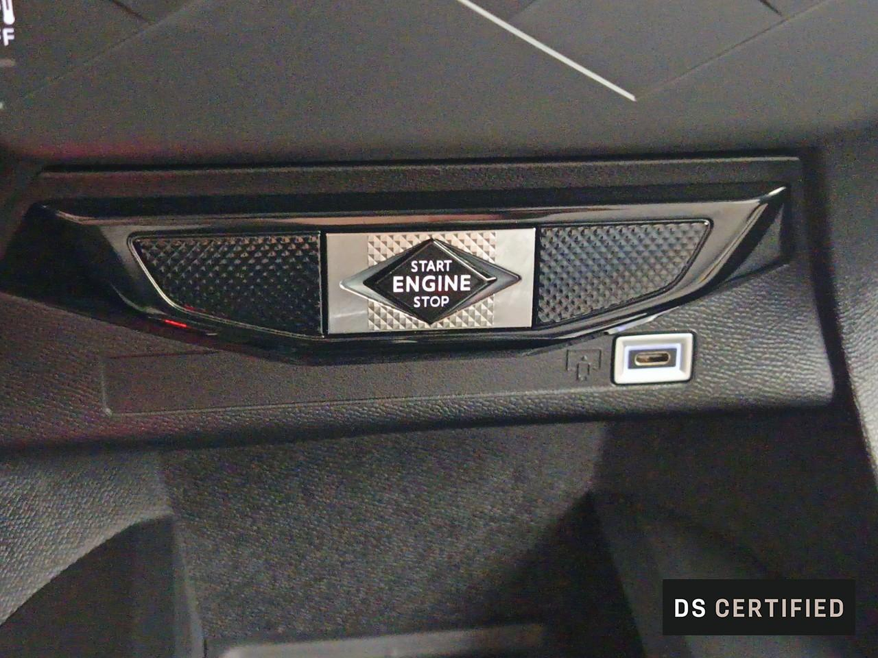 Ds Ds 3 crossback puretech 130 eat8 rivoli — photo 26