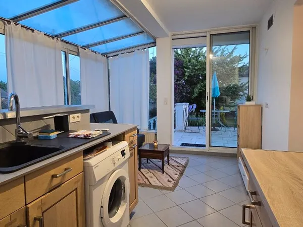 T1bis 28m2 à louer avec terrasse et parking